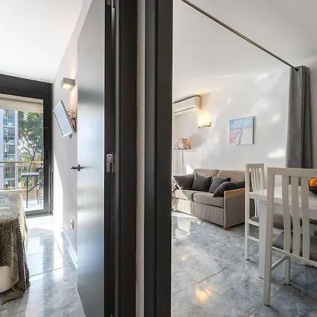 Salou-modern-pool-5'playa-2room-portavntura-ac13 *
