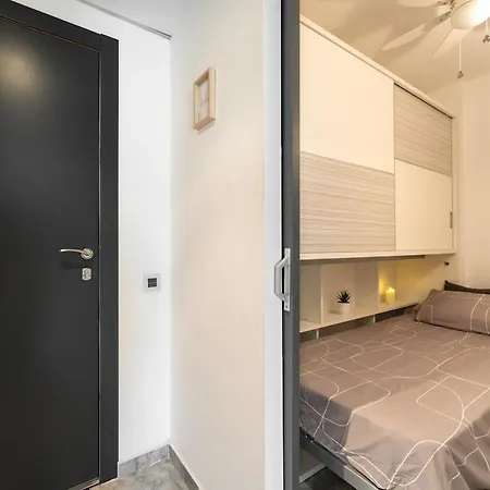 Salou-modern-pool-5'playa-2room-portavntura-ac13 Apartment