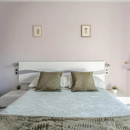 Salou-modern-pool-5'playa-2room-portavntura-ac13 Apartment Salou