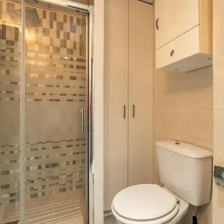 Salou-modern-pool-5'playa-2room-portavntura-ac13 Salou