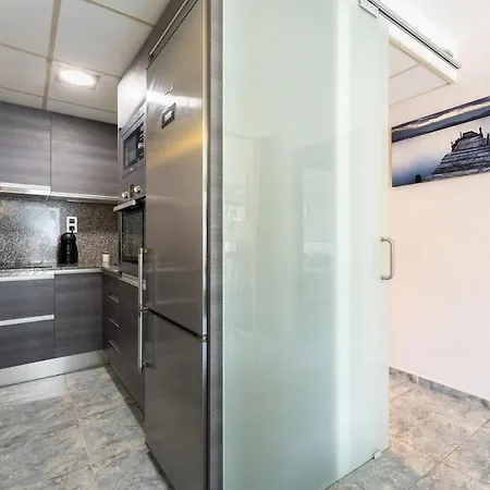 Salou-modern-pool-5'playa-2room-portavntura-ac13 Salou