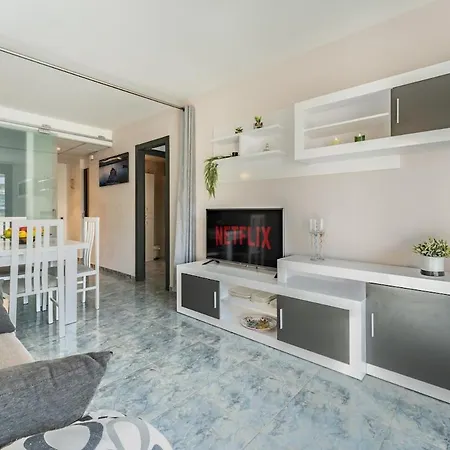 Apartment Salou-modern-pool-5'playa-2room-portavntura-ac13