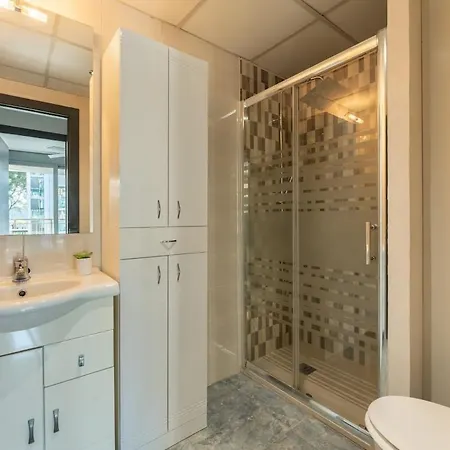 Salou-modern-pool-5'playa-2room-portavntura-ac13 Apartment